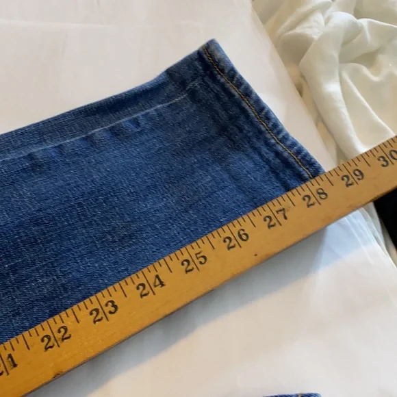 J. Crew Toothpick Medium Wash Stretch Jeans Size 27” Waist - Picture 11 of 11